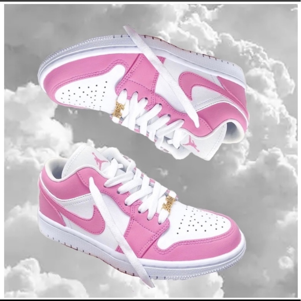 ⚡️Custom Air Jordan 1 Lows (Pink)⚡️